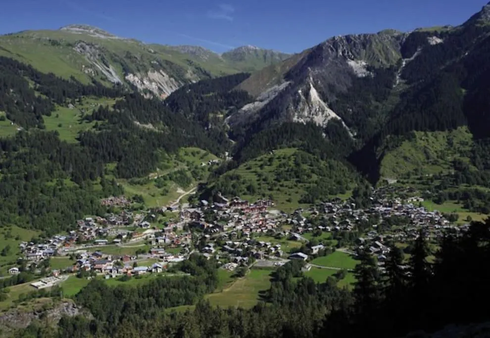 Localisation Centrale Et Vue Spectaculaire La Plagne 0*,  France